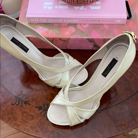 Shoes - Picture 10 of 13